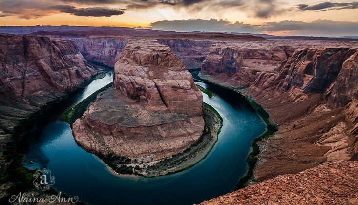 Horseshoe Bend: Nikon D7000, Nikon 10-24mm f/3.5-4.5G ED, f/9.0, 1/15 sec.,
10mm (May 2013)