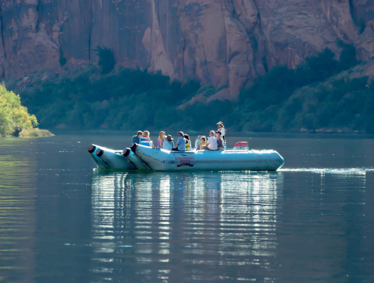 horseshoe bend boat tour from page